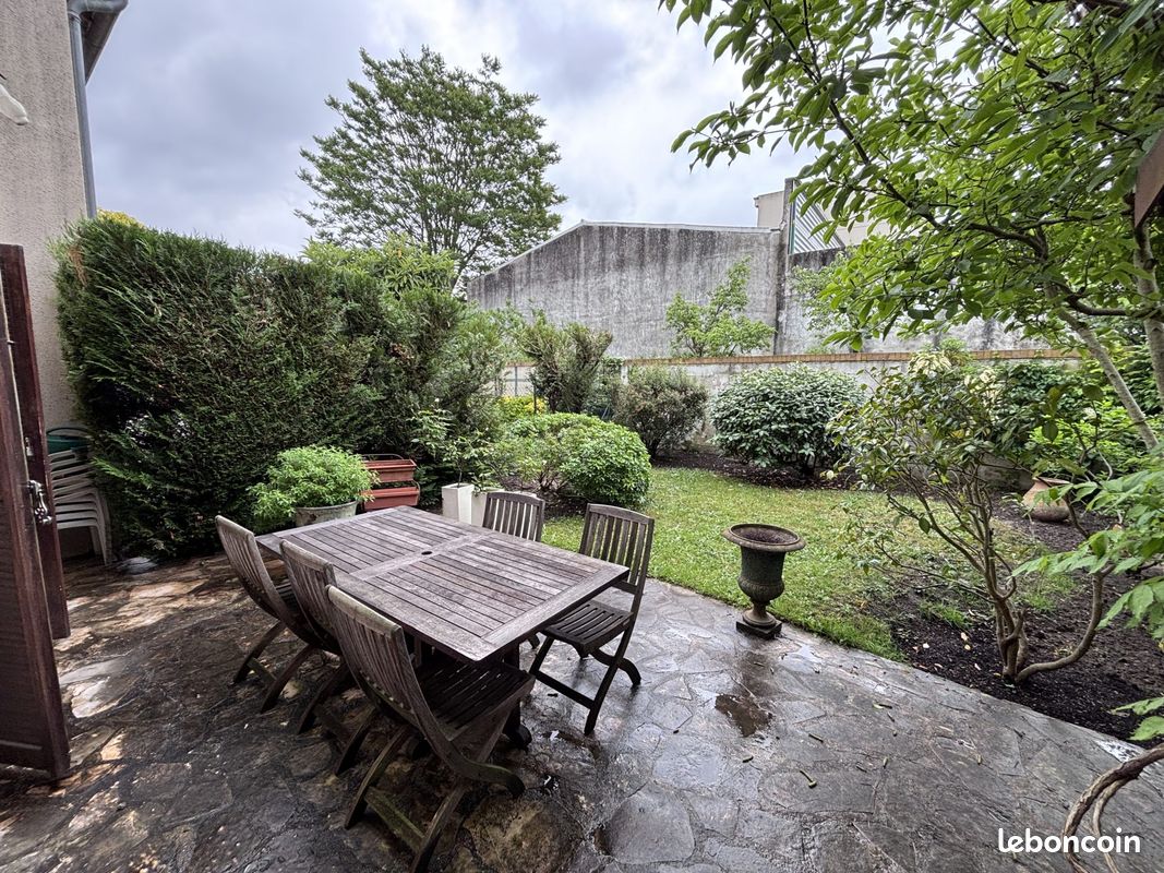 Maison 5 pièces 94 m² · à Nanterre · 94 m² · 490 000 €