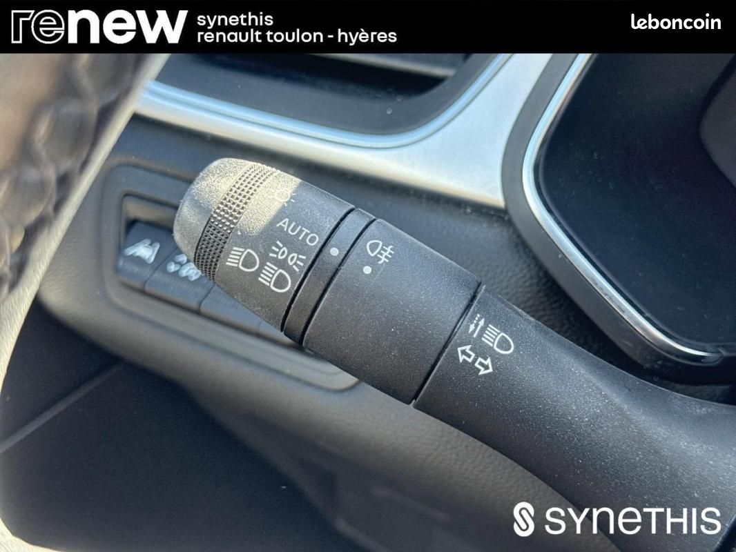 Renault Captur E-Tech 145 - 21 Intens (image 20)