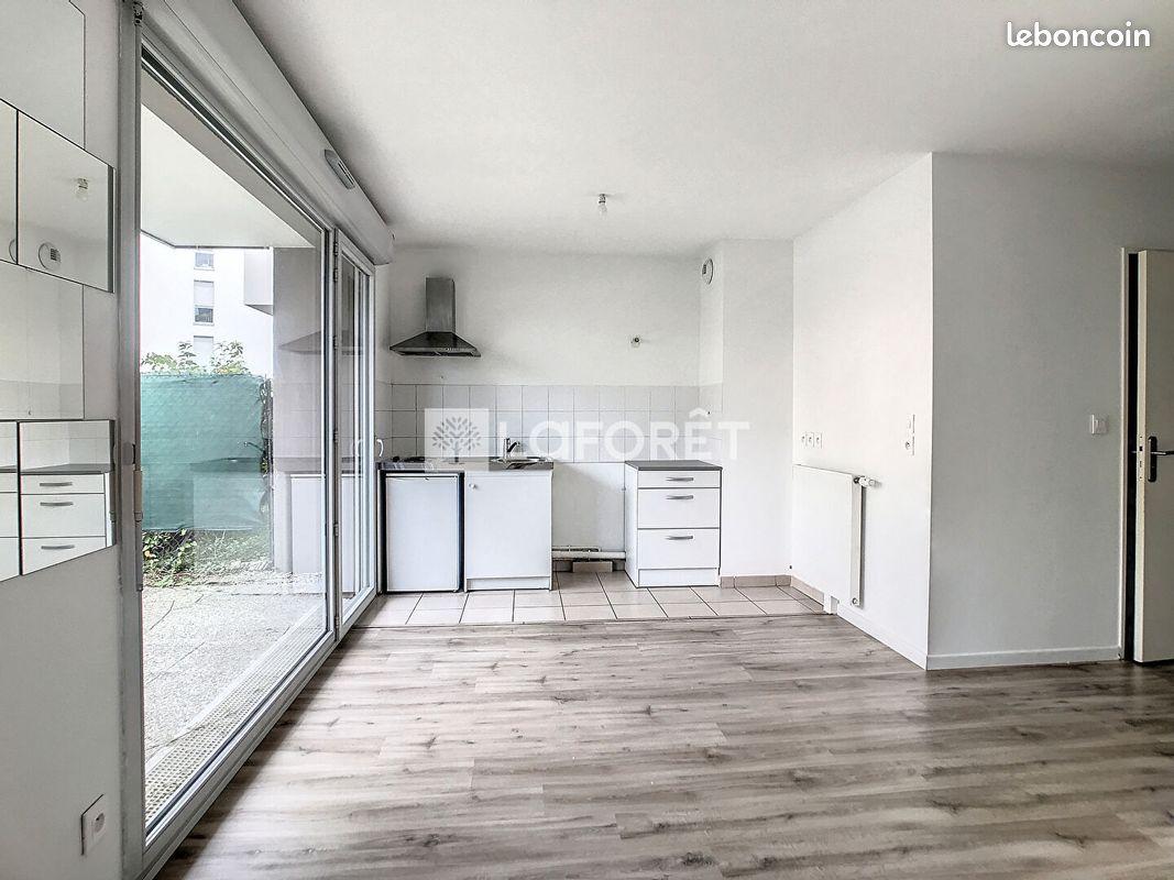 Appartement 1 pièce 28 m² · à Montlhéry · 28 m² · 729 €/mois