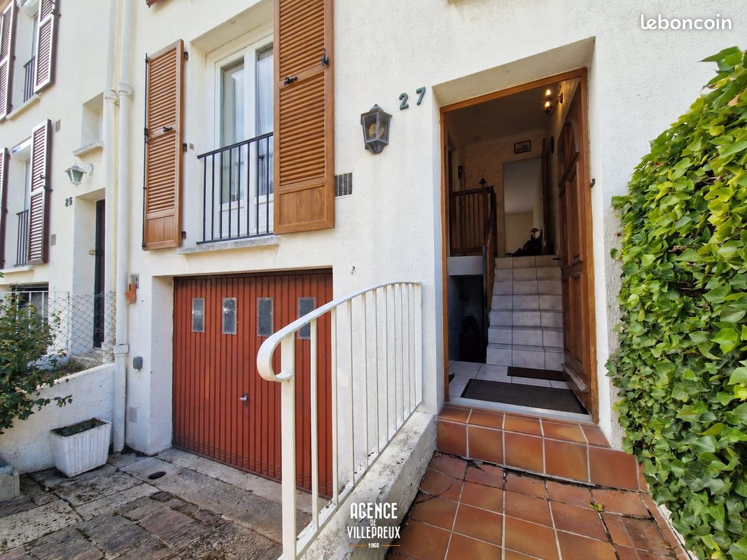 Maison 4 pièces 104 m² · à Villepreux · 104 m² · 307 400 €