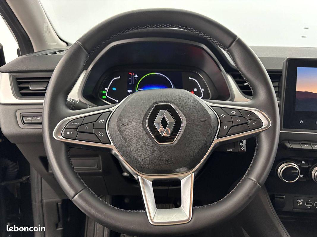RENAULT Captur E-Tech 145 - 21 Business (image 15)