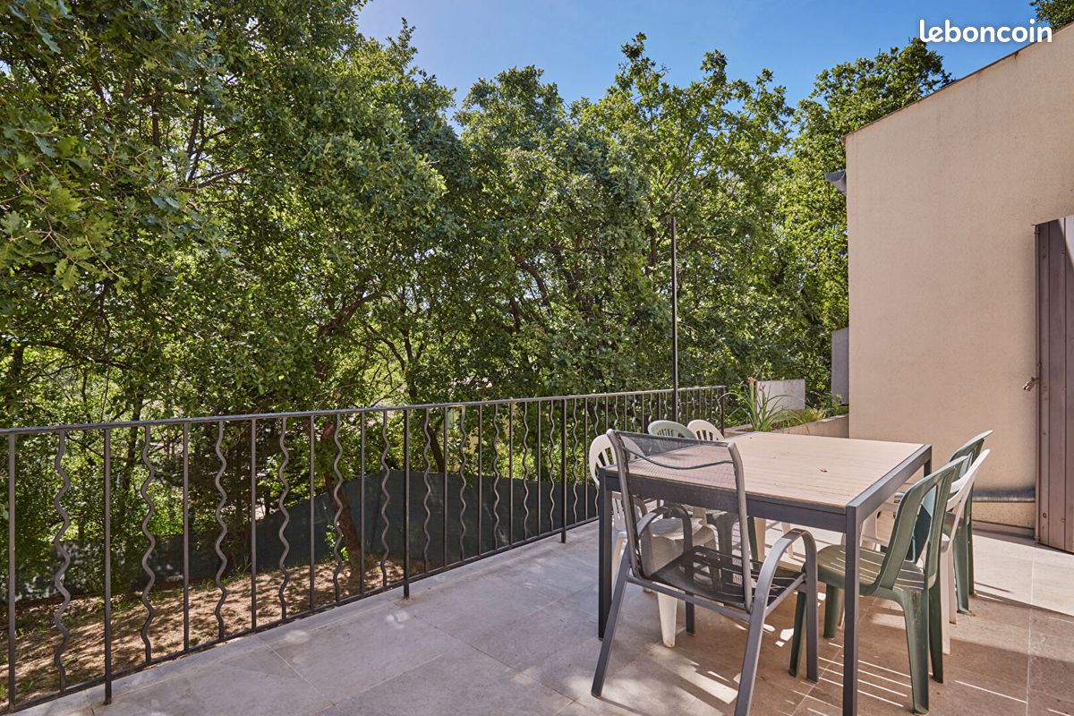 Maison 6 pièces 288 m² · à Venelles · 288 m² · 590 000 €
