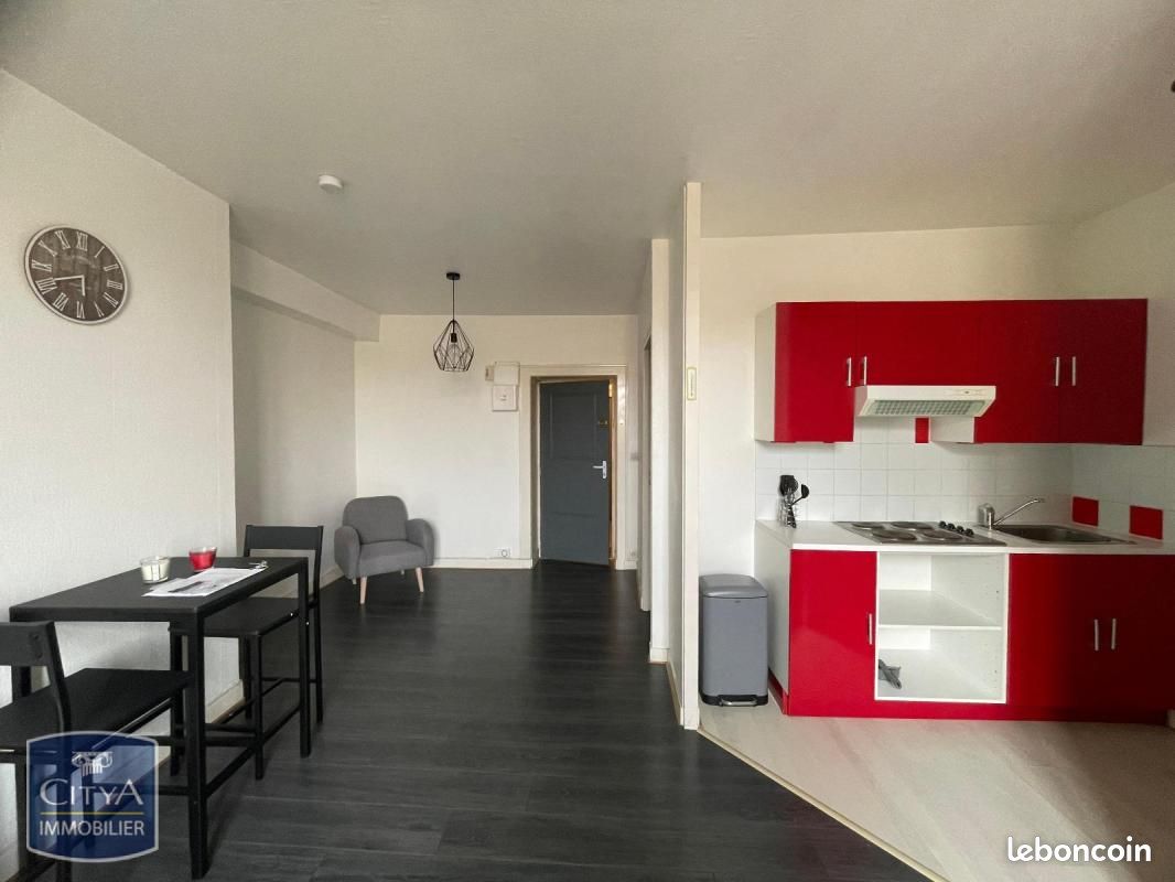 Appartement 1 pièce 28 m² · à Niort · 28 m² · 460 €/mois