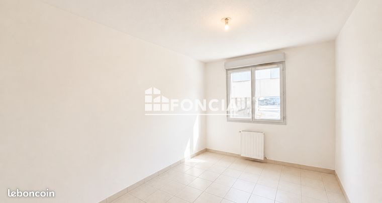 À VENDRE – T3 de 63 m² avec balcon et garage fermé – Lyon 7ᵉ (Manufacture des Tabacs) — 4