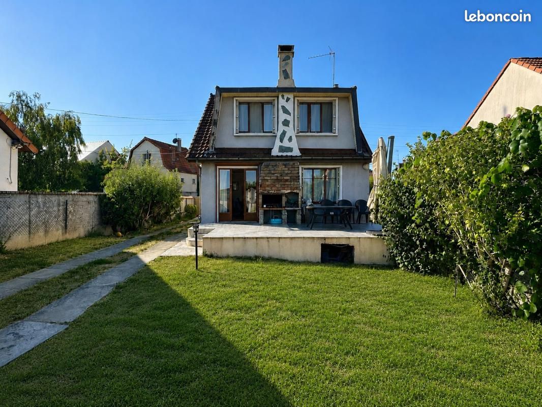 Maison 4 pièces 82 m² · à Chelles · 82 m² · 330 000 €