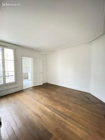 https://img.leboncoin.fr/api/v1/lbcpb1/images/2a/70/c8/2a70c88f61f4167dd7d1cc34852c9f51336c287d.jpg?rule=ad-image