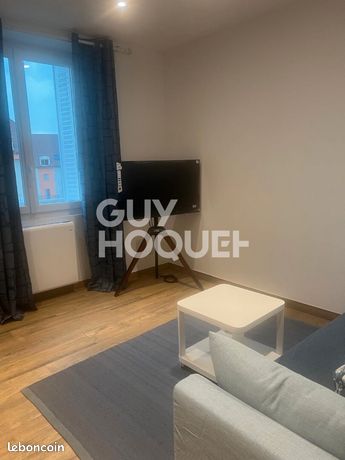 Studio 1 pièce 28 m²
