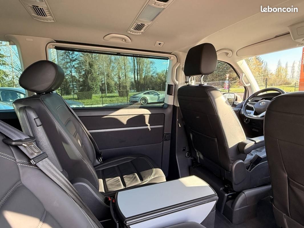 Volkswagen Multivan T6.1 2.0 TDI 199 cv 4MOTION Generation (image 32)