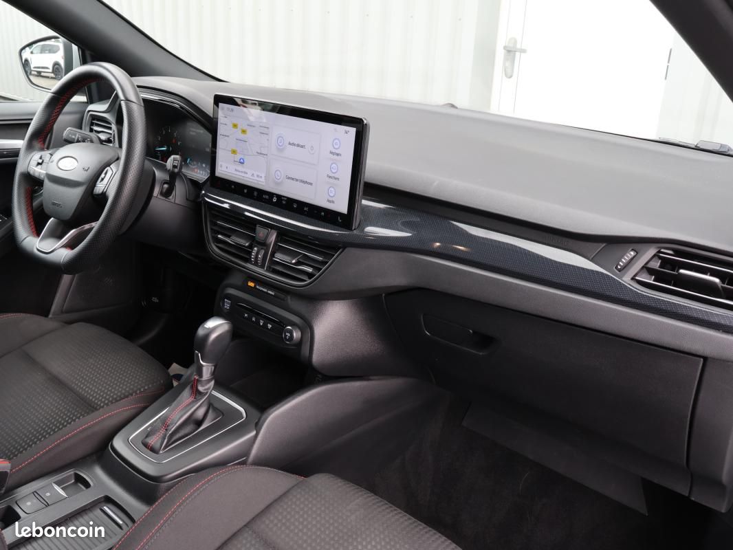 Ford Focus 1.0 EcoBoost 155 S&S mHEV Powershift ST-Line X (image 9)