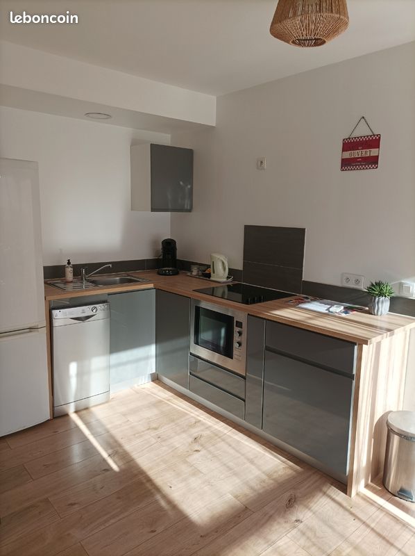 Appartement 1 pièce 23 m² · à Hyères · 23 m² · 650 €/mois