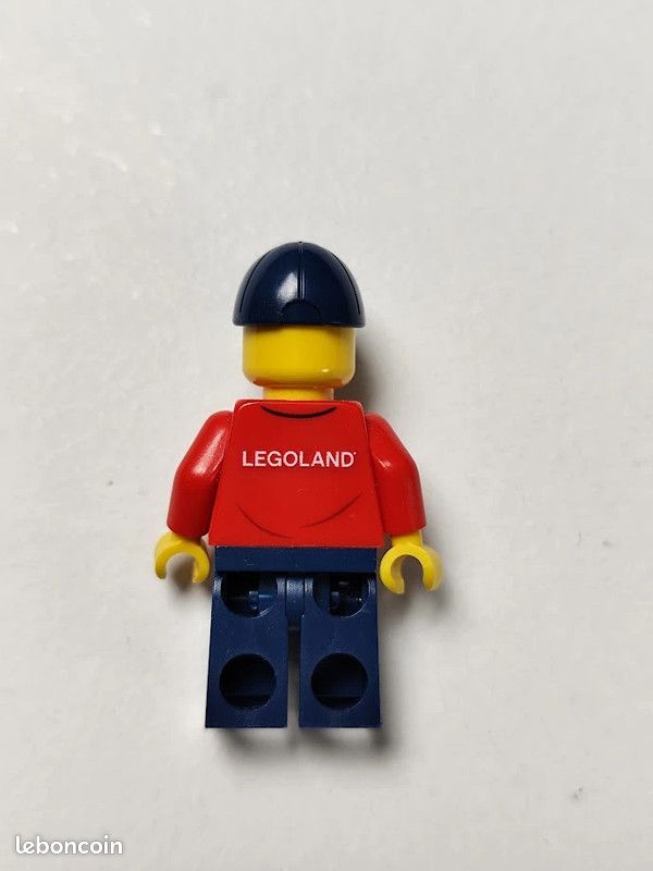 Figurine lego legoland Park Worker Male (image 2)