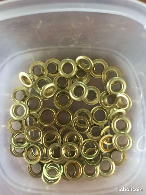 Lot oeillets B4 (image 2)