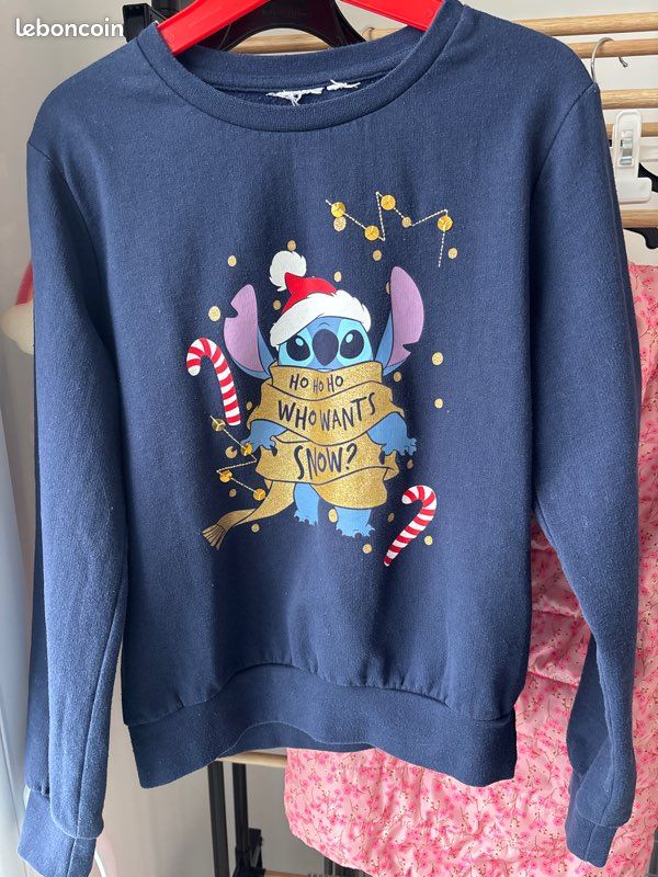 Pull Stitch Noël taille 10 ans (image 1)
