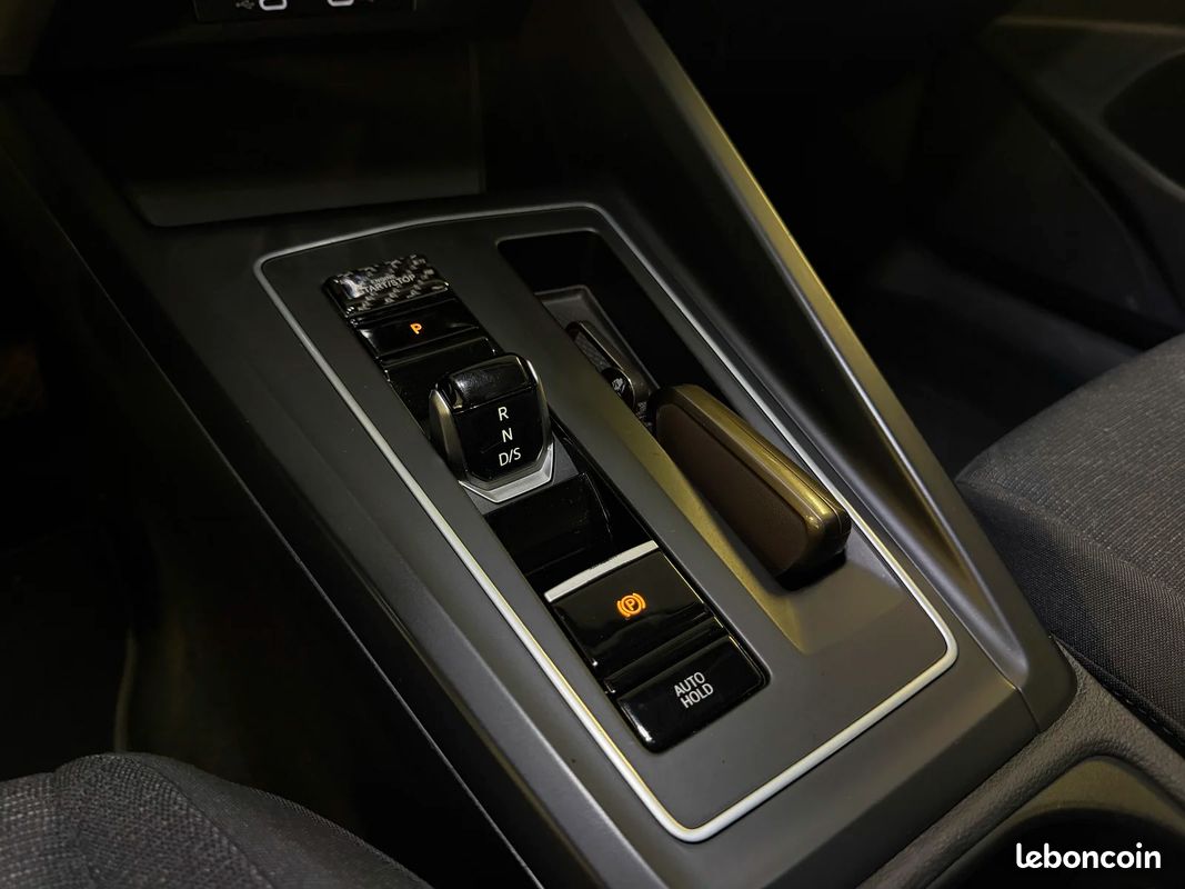 Volkswagen GOLF VIII Life 1st Business Société Réversible (image 20)