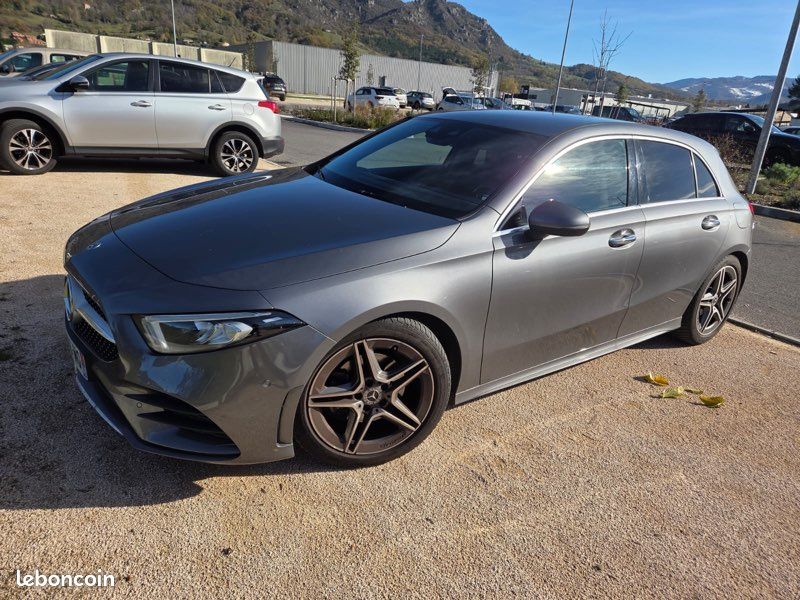 mercedes-classe-a-200d-amg-voitures