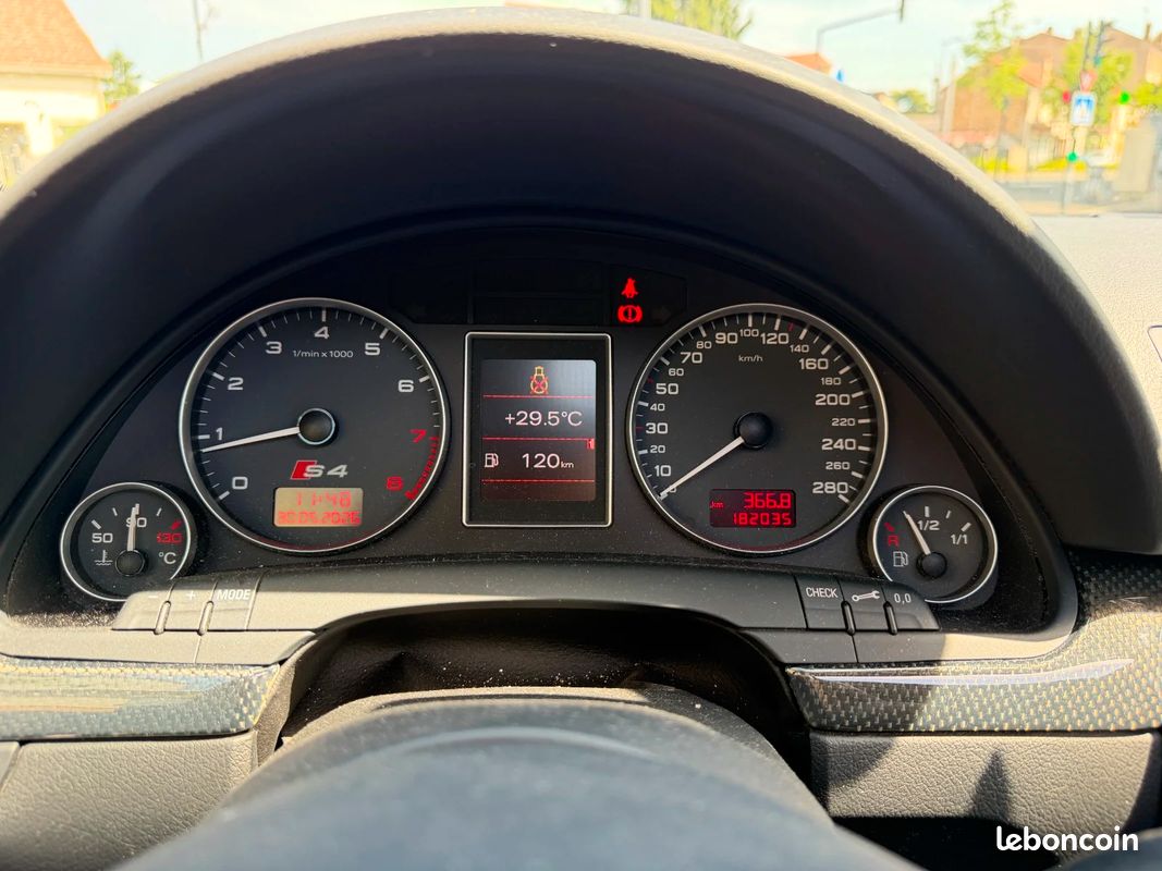 AUDI S4 Quattro Série 2 Phase 2 4.2 i V8 344cv (image 29)