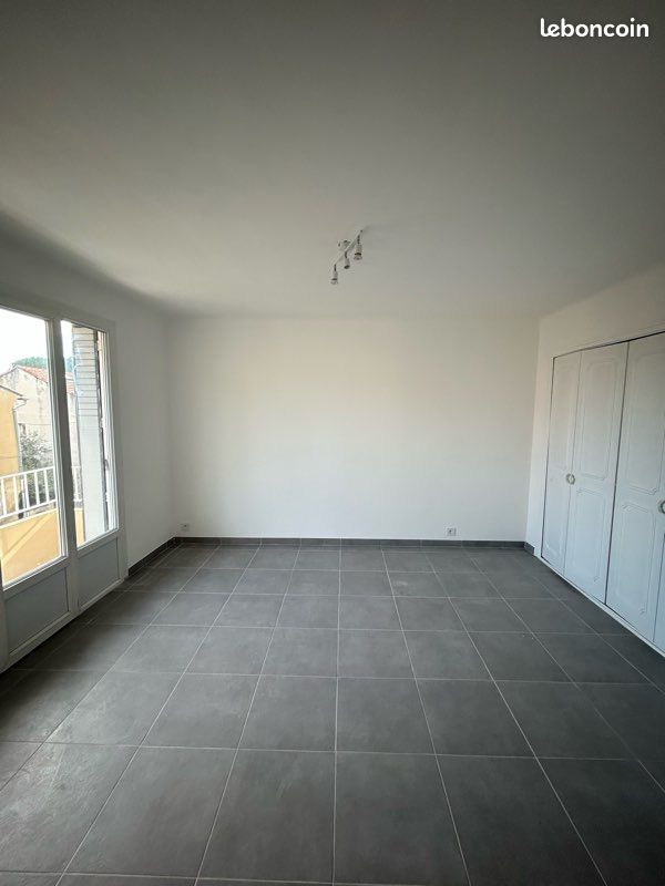 Appartement 1 pièce 25 m² · à Carpentras · 25 m² · 425 €/mois