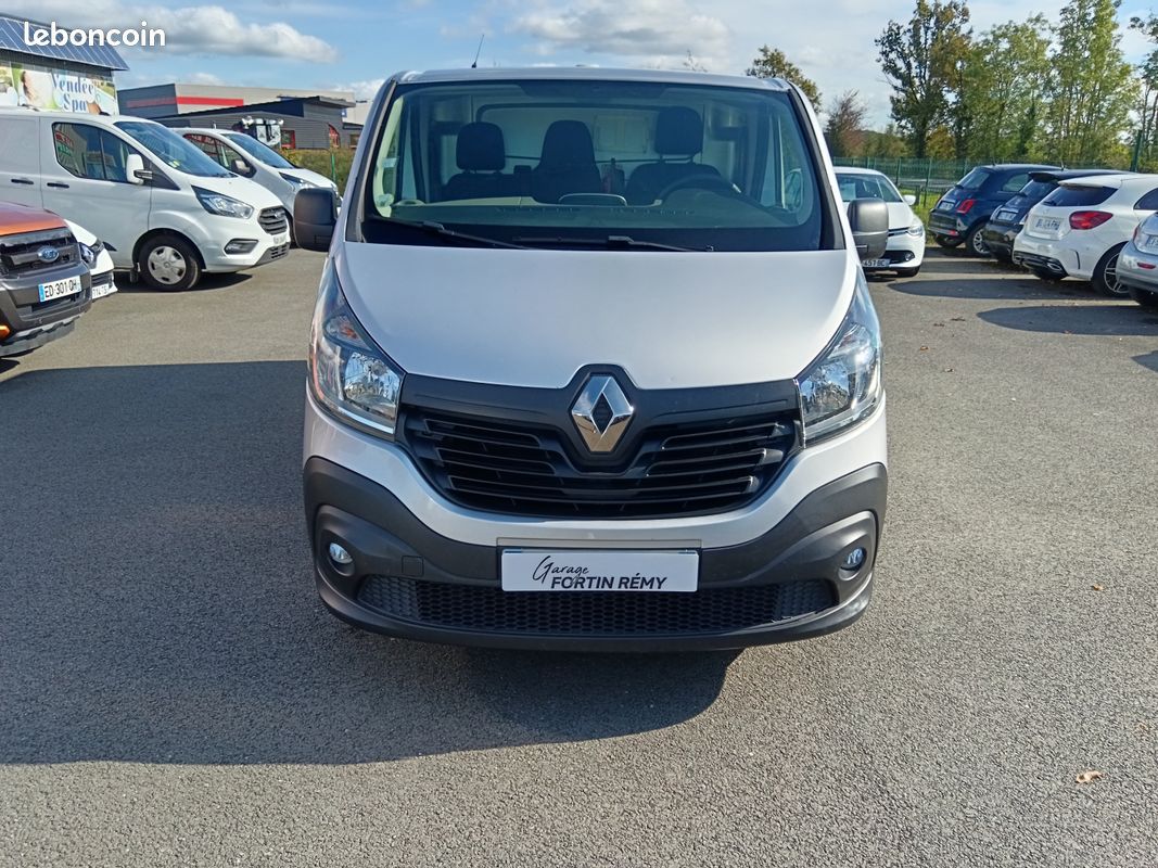 RENAULT trafic 3 1.6 dci 120 cv L1H1 finition grand confort (image 2)