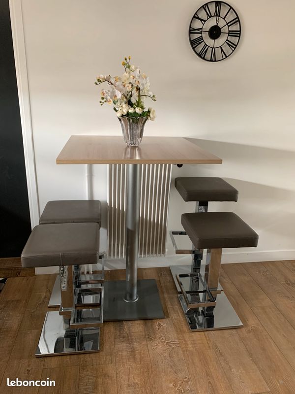 Table et 4 chaises Haute Cuisine (image 1)