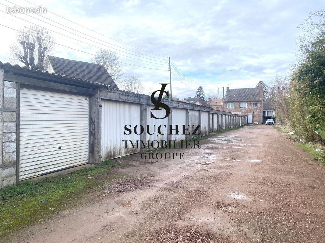 Terrain 1036 m² · à Hénin-Beaumont · 1 036 m² · 199 500 €
