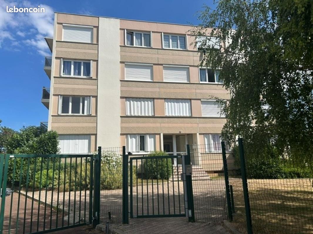 Appartement 3 pièces 65 m² · à Migennes · 65 m² · 50 000 €