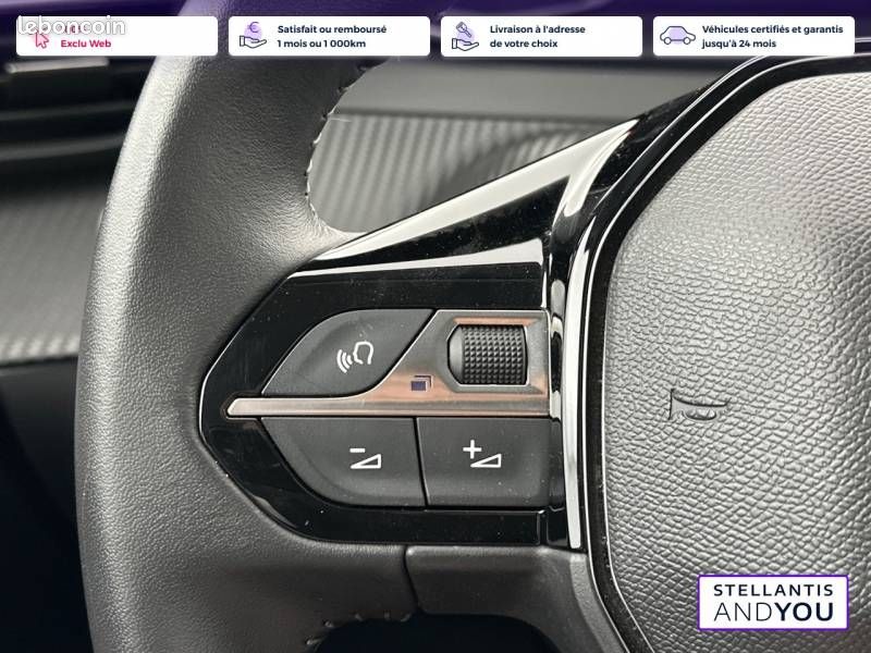 Peugeot 208 PureTech 75 S&S BVM5 Active Pack (image 20)