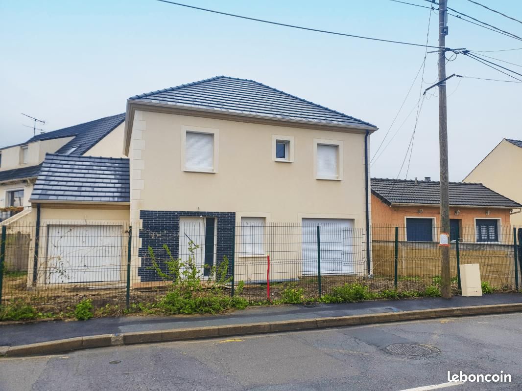 Maison 5 pièces 136 m² · à Villeneuve-le-Roi · 136 m² · 415 000 €