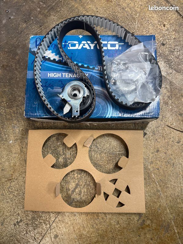 Kit de distribution DAYCO KTB886 au meilleur prix
