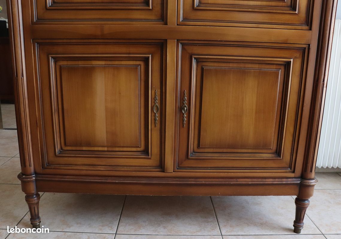 Très beau meuble de rangement en merisier massif style Louis XVI (image 8)