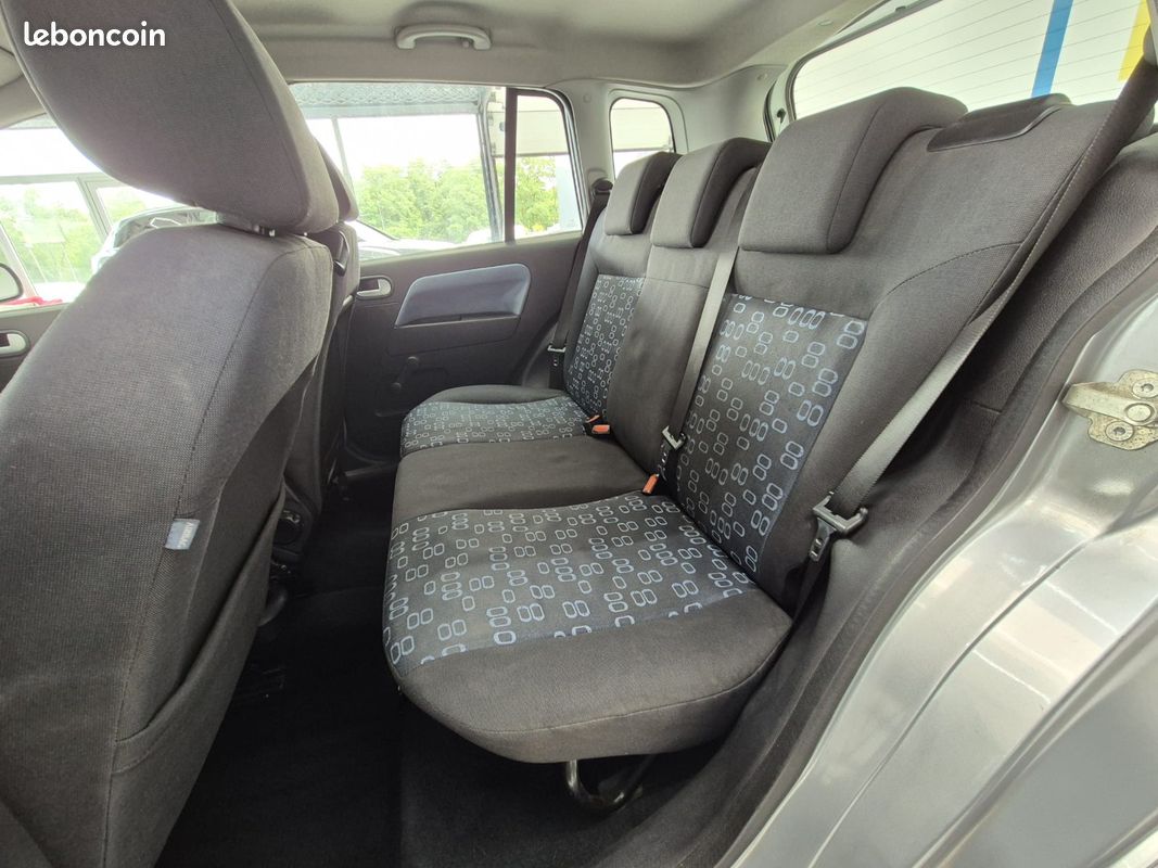 FORD Fusion 1.4 TDCi 68cv Trend (image 9)