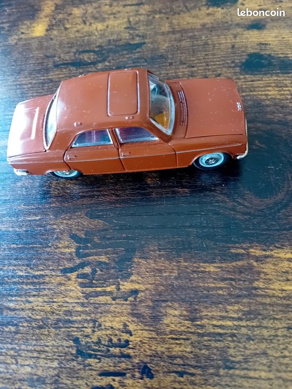 Ancienne Norev 1/43 N°89 Peugeot 304 Couleur Feuille Morte, Boîte Bon état