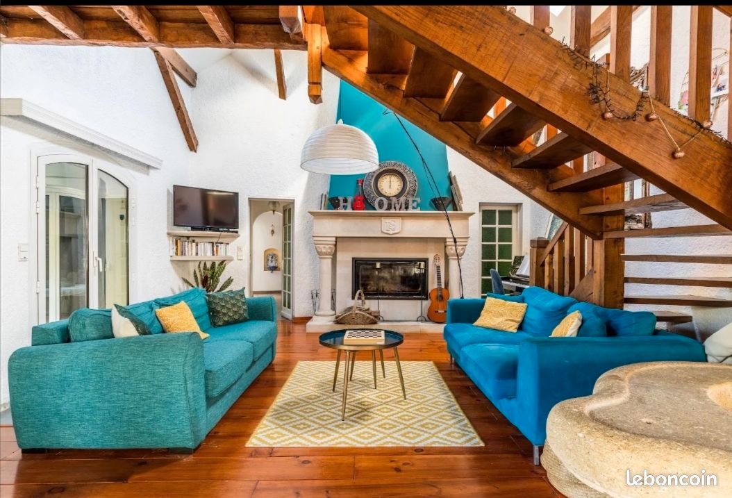 Maison 8 pièces 215 m² · à Bordeaux · 215 m² · 650 000 €