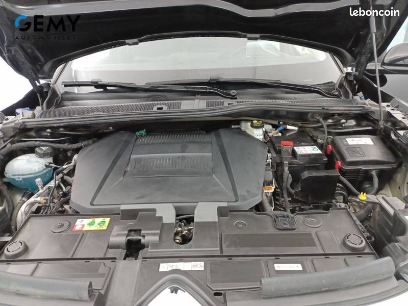 Citroën C4 e- 136 ch Automatique Shine (image 15)