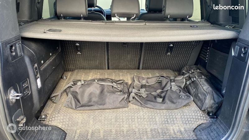 Land-Rover Defender 110 2.0 P400e X-Dynamic HSE (image 14)