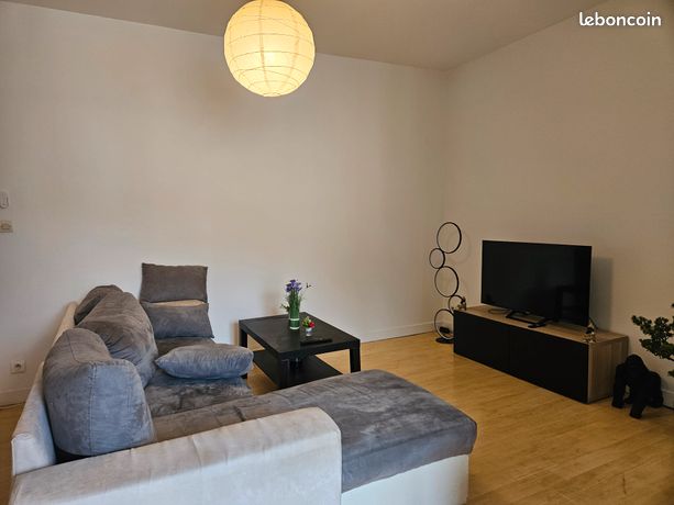 Loue appartement Meublé T3