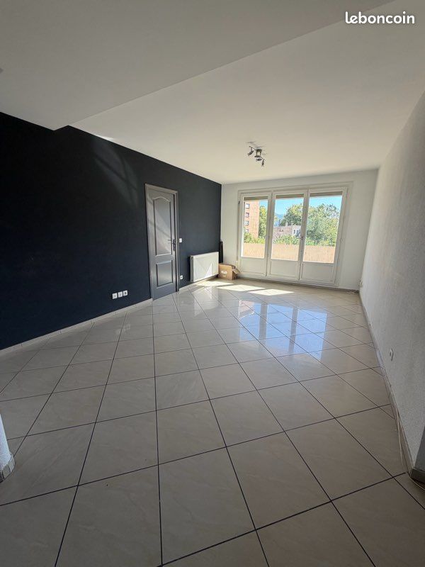 Appartement 3 pièces 63 m² · à Grenoble · 63 m² · 115 000 €