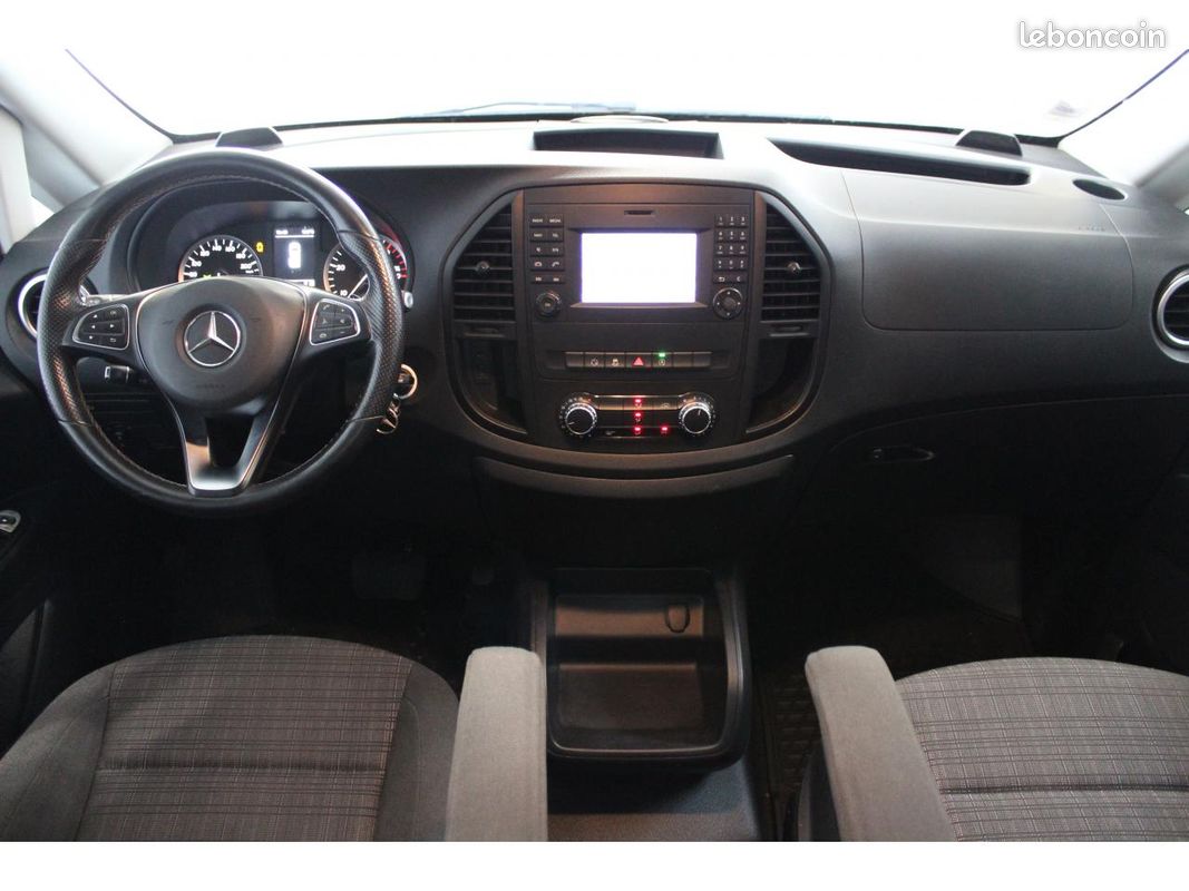 MERCEDES VITO Mixto Compact 119 CDI 7G-Tronic Plus Select 4X4 - Suivi Complet Mercedes (image 8)