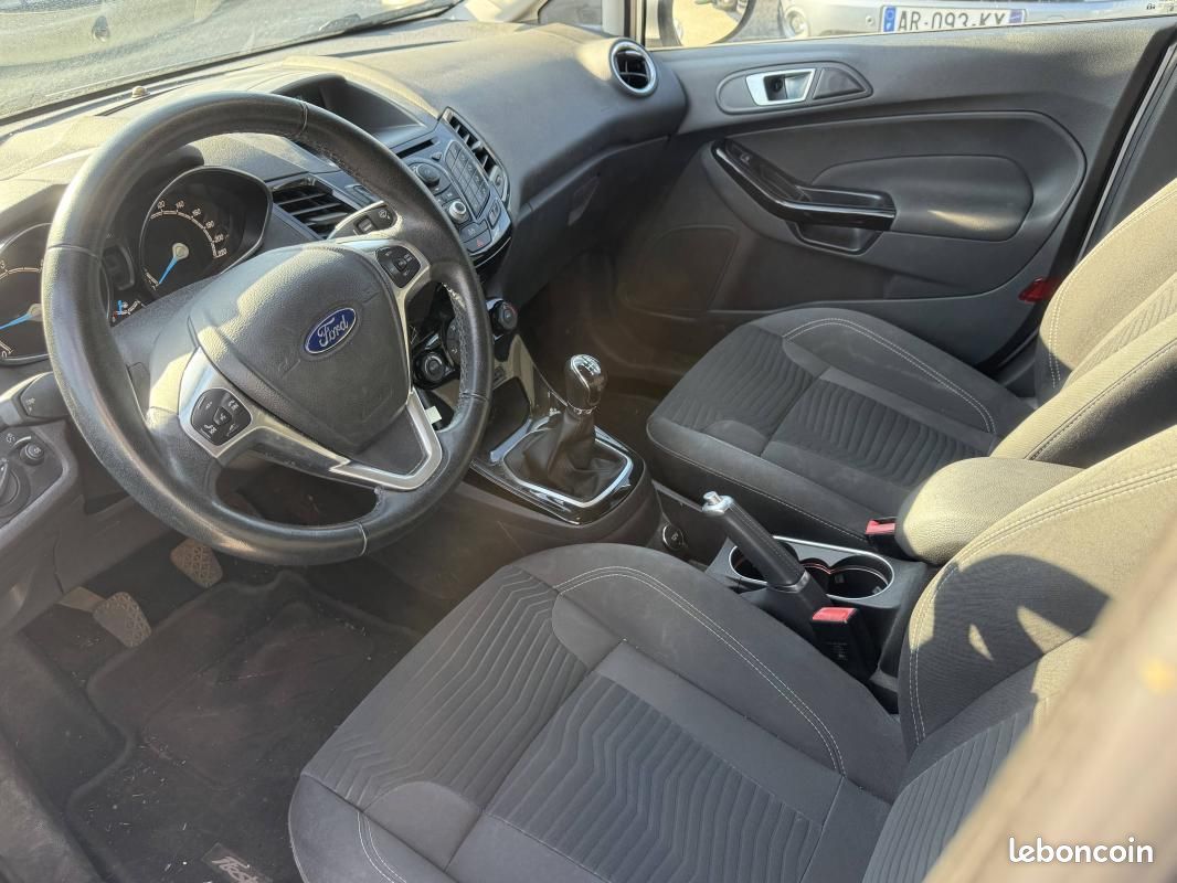 Ford Fiesta IV 1.6 TDCi 95 FAP Titanium 5p (image 5)