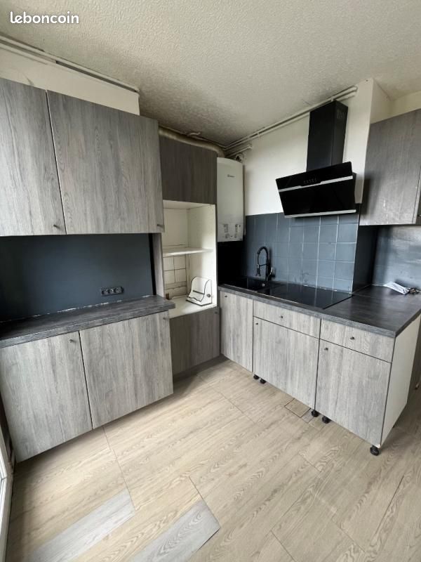 Appartement 4 pièces 64 m² · à Marseille · 64 m² · 867 €
