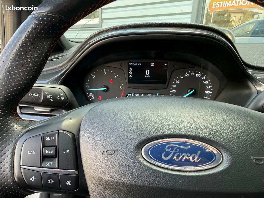 Ford fiesta 1.5 tdci st-line 85ch / camera recul / carplay (image 9)