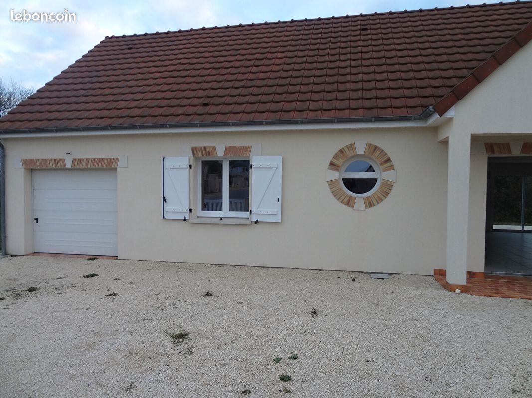 Maison 3 pièces 80 m² · à Bourges · 80 m² · 706 €