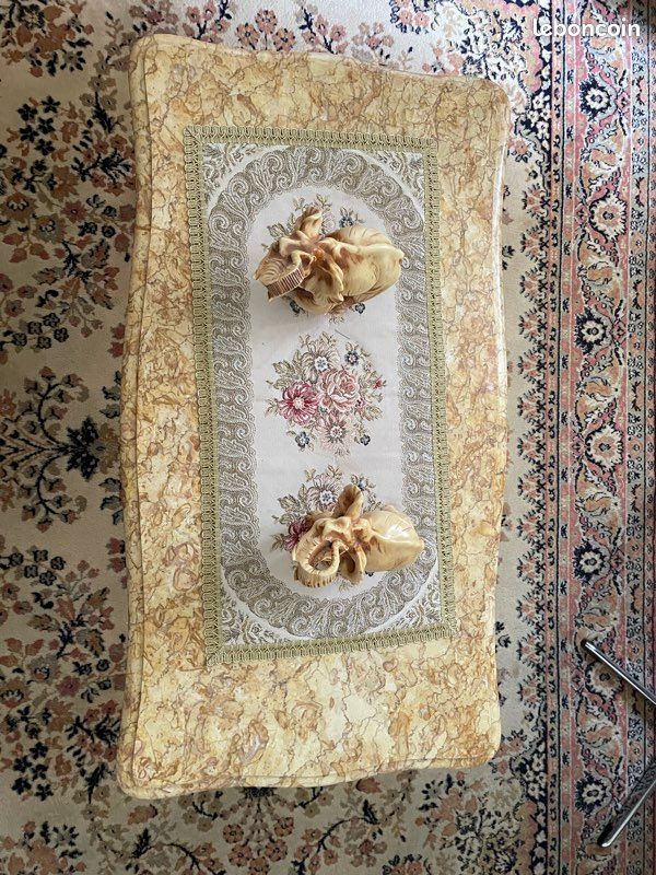 Table basse en marbre clair (image 3)