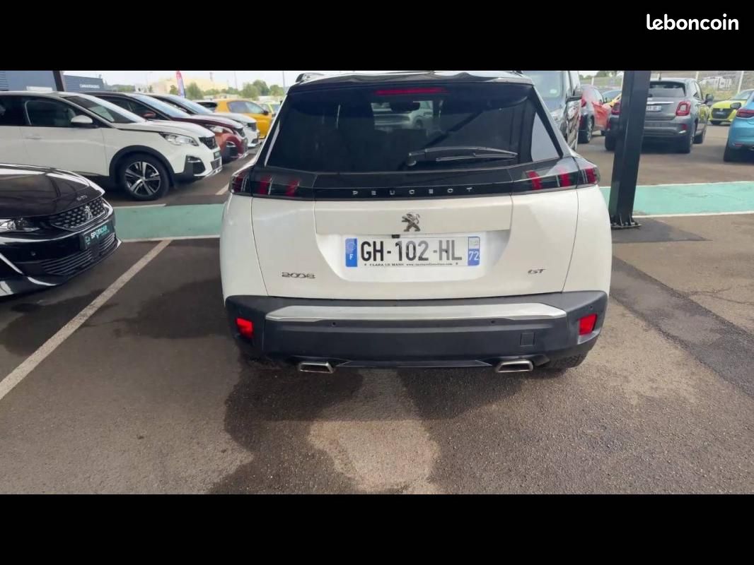 Peugeot 2008 PureTech 130 S&S EAT8 - GT (image 4)