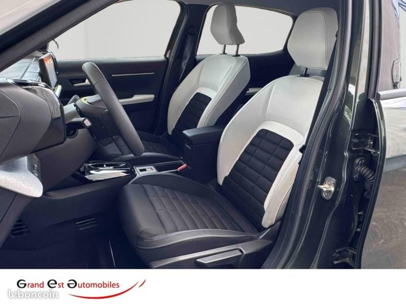 Citroen C3 Aircross 1.2 Hybride 145ch MAX e-DCS6 7 places (image 11)