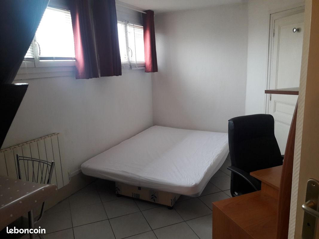Appartement 1 pièce 16 m² · à Dijon · 16 m² · 370 €