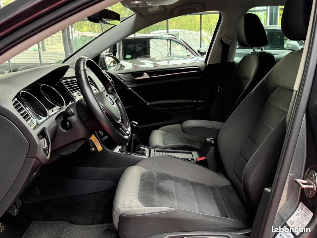 Volkswagen Golf 1.5 TSI R-Line Highline | 150 ch BVM Sièges chauffants Phares LED Apple CarPlay/A... (image 16)
