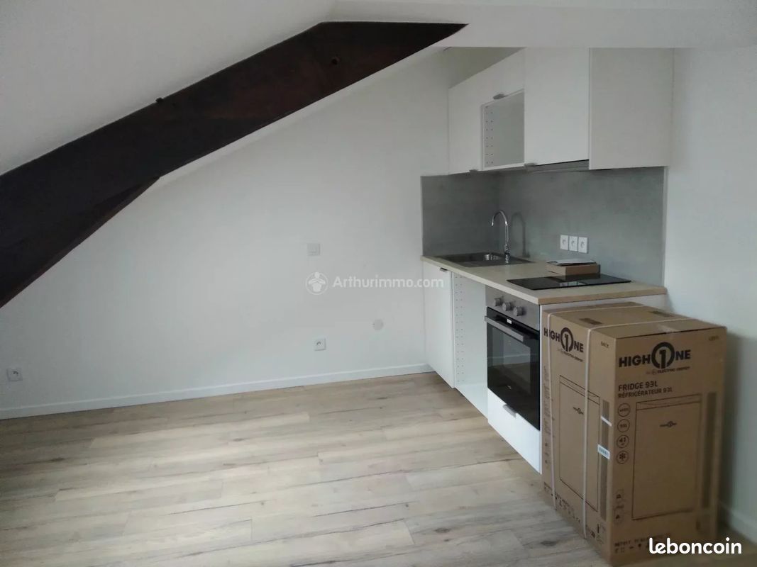 Appartement 1 pièce 17 m² · à Carmaux · 17 m² · 270 €/mois