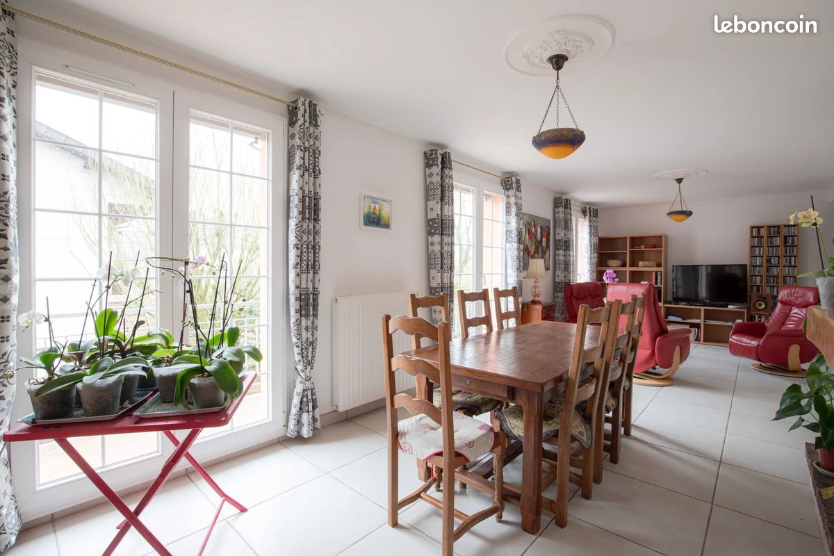 Maison 10 pièces 200 m² · à Champenoux · 200 m² · 365 400 €