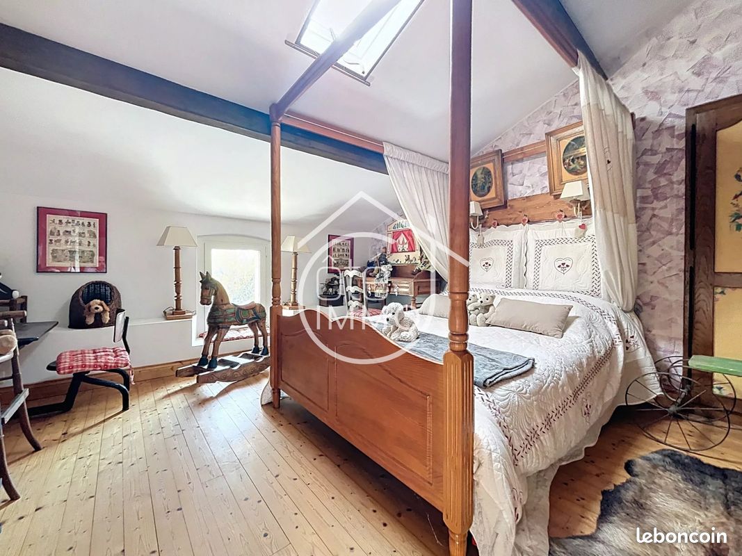 Propriété 8 pièces 385 m² (image 20)