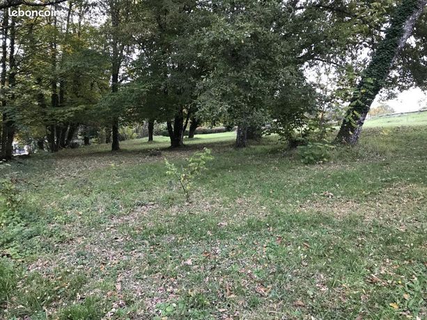 Terrain 1 350 m² Trelissac